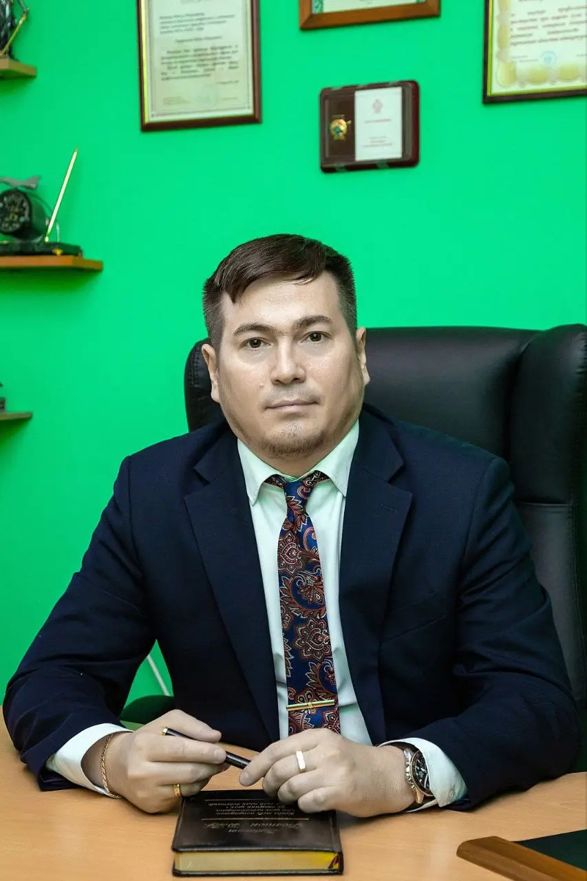 Адвокат Вознюк Денис Николаевич
